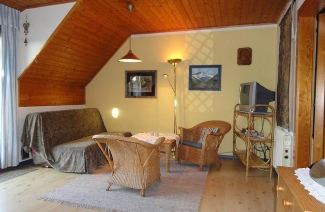 Appartement Heide Garten- und Bergblick für 2-4 - Apartments Krista