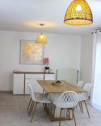 Appartement l'esprit de Lourdes, proche sanctuaire et gare, vue sur le château