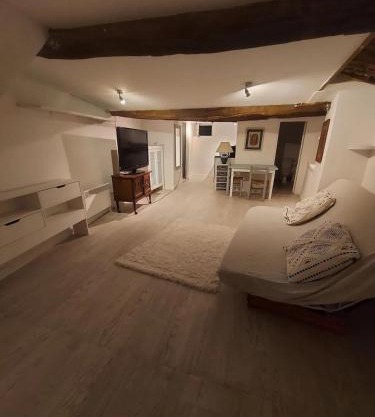 Appartement moderne à Gréolières, 26 m², vue saisissante