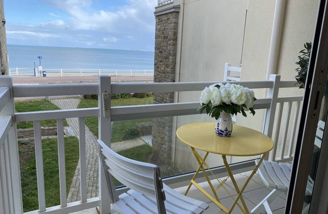 Appartement T3 Avec Wifi Front de mer Pour 4 Personnes, 2 Chambres