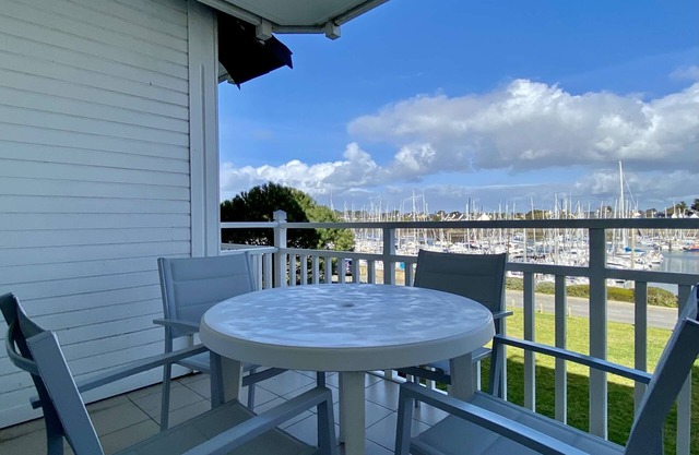 Appartement T2 Avec vue sur le Port du Crouesty à Louer Pour les Vacances