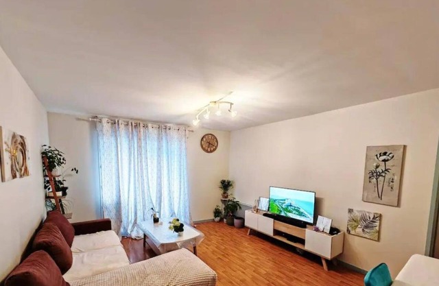 Appartement T3 Lumineux Avec Balcon