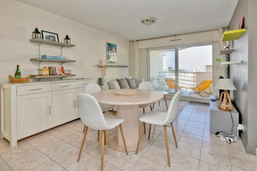 Appartement vue mer - 50 m plage