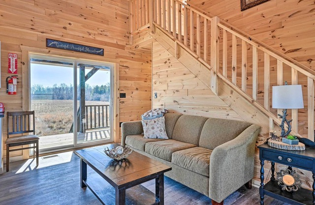 Applegate Cabin w/ Deck ~ 2 Mi to Lake Huron!