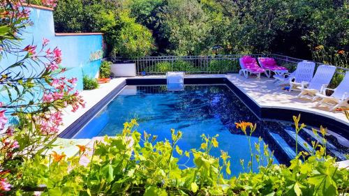 Appt Independant 4 5 ou 6 personnes piscine direct gare ou aeroport Jardin Piscine