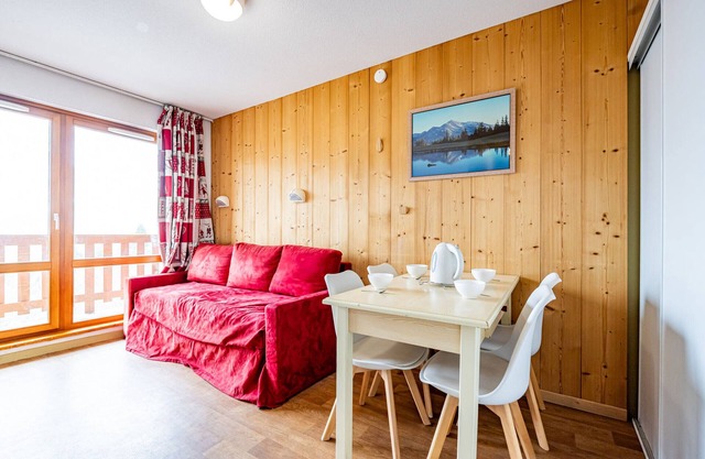 Apt for 6, near slopes, Saint-François-Longchamp