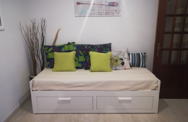 Apt T1-The SEA AND THE SIERRA HOW SCENARIO. POSTS ARE THERE YET SO