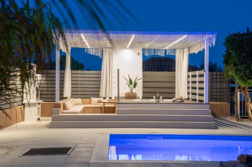Aqua View Villa Pessada