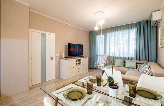 Aquamarine Apartment