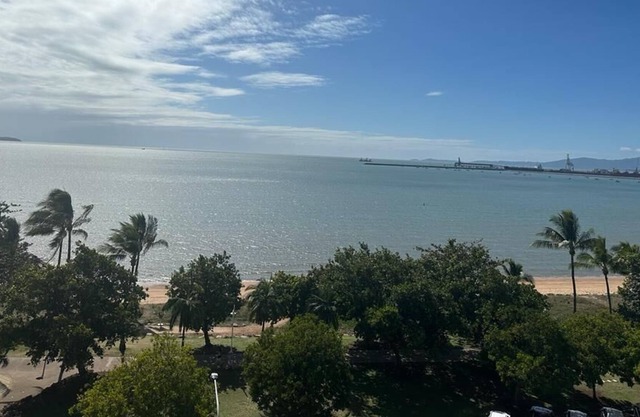 Aquarius on the Beach - Ocean Views Apartment 602