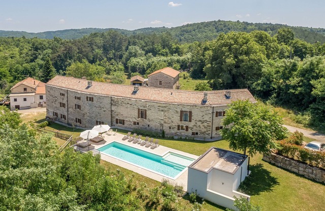 Aquileia Residence # 4 - peaceful, private garden, large pool, close to Grožnjan