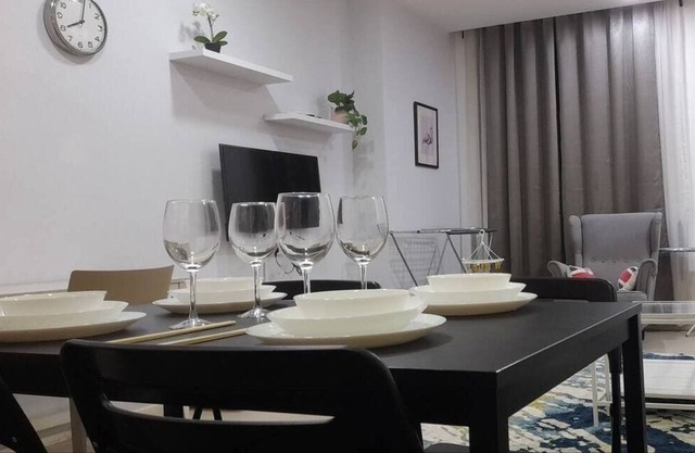 Arcoris Mont Kiara 5pax 2 bed studio apartment