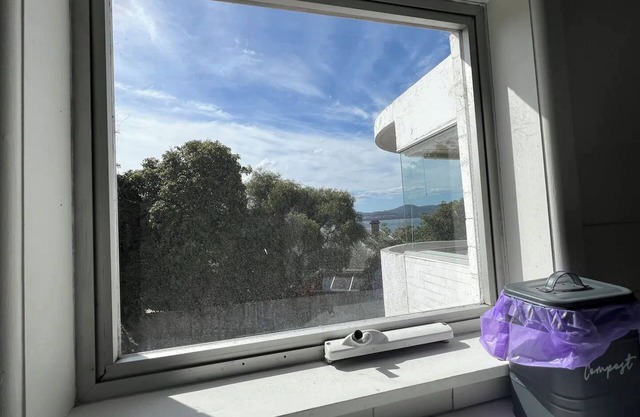 Ariel Under the Sea & Jungle w/Amazing River View