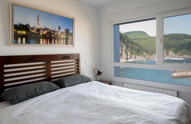 Armintza Port by Aston Rentals