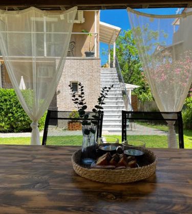 Armonia Apartments & Studios