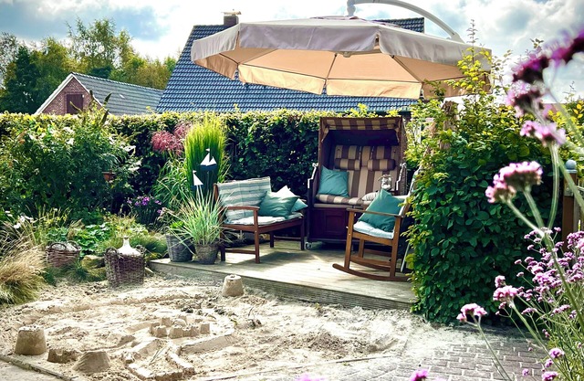 Arrive and feel at home in the Fewo Pusteblume in Leezdorf/near Norddeich