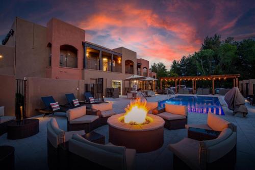 Arroyo Pinion Hotel 