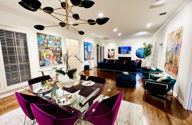 ART HOUSE- 5 MINS FROM HIGHLAND PARK VILLAGE