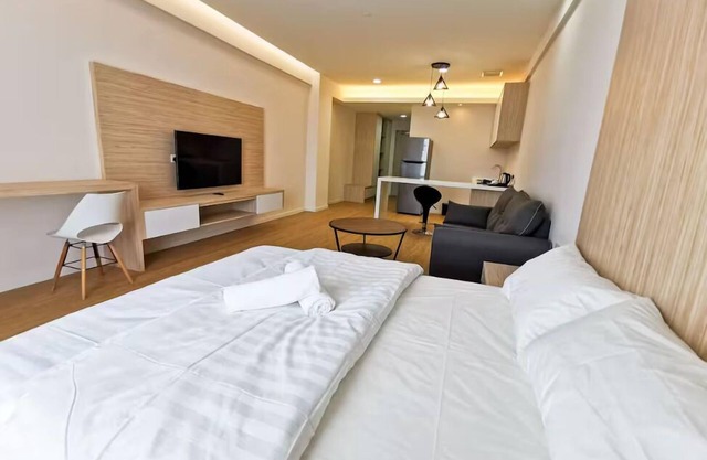 Aru Suites Kota Kinabalu