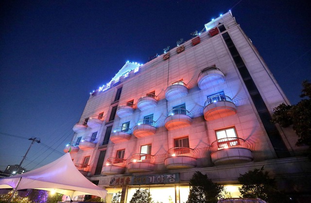Asan Hyatt