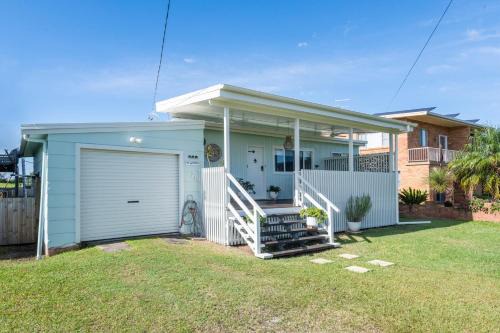 At The Beach Brooms Head - LJHooker Yamba