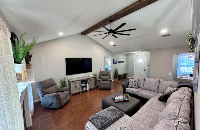 At the Heart of NWA, Detached Game room, L2 Charging, Bonus amenities and more!