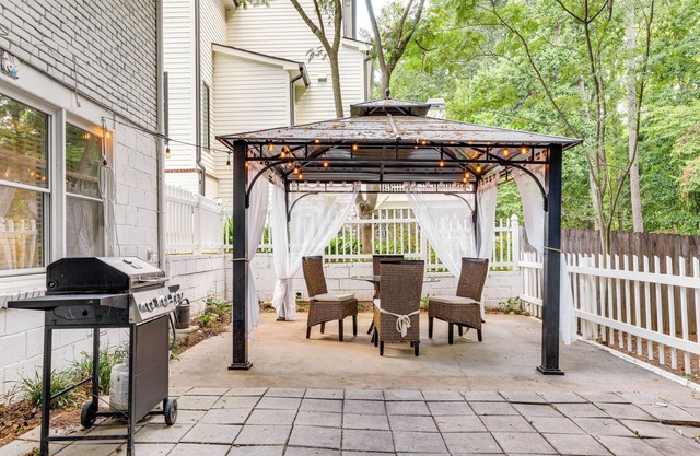 Atlanta Area Apt Near Hospitals, Great for Nurses!