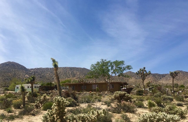 Atomic Ranch Artist retreat Spectacular Views of JT national Park