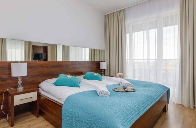 Atrium 306 | Practical Studio | Near the Beach