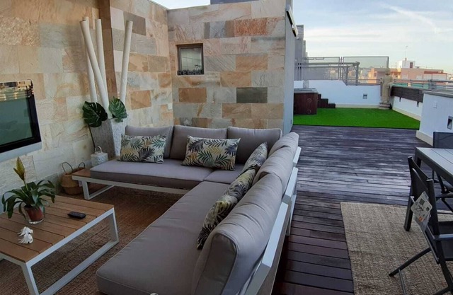 ATTIC WITH CHARM CORTE INGLÉS ELCHE
