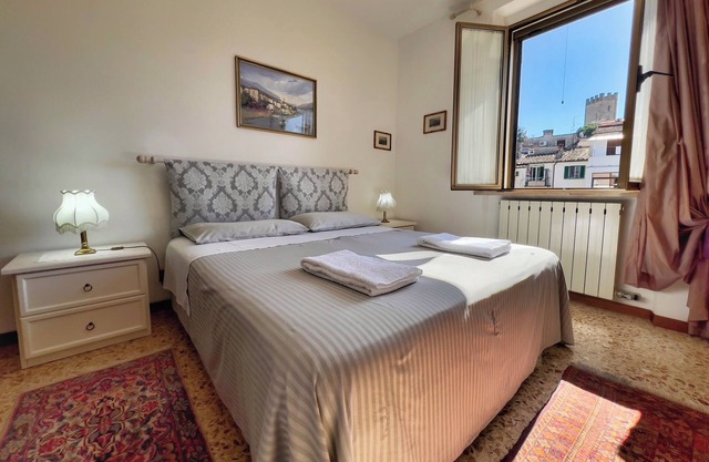 Attico Altucci - One Bedroom Apartment, Sleeps 4
