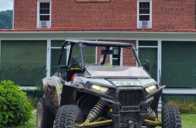 ATV groups Welcome, Trail and Ale Lodge, King Beds