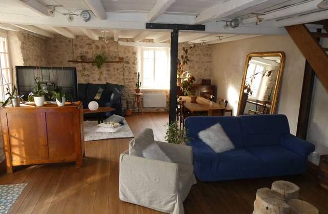 Atypical house with view of the Pic du Midi, 1.5 km from the Fontaine de Craste