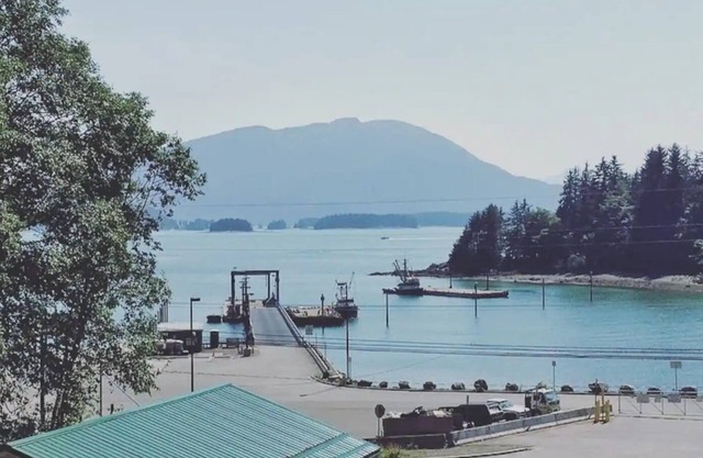 Auk Nu, Cove View Alaskan Home