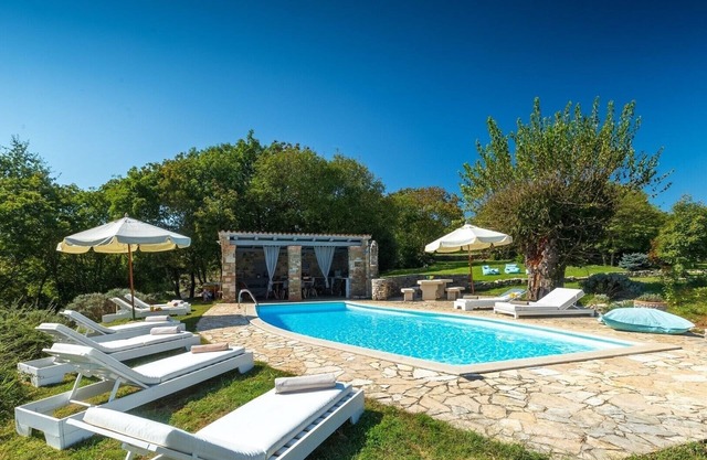 Authentic Istrian property with private pool in Groznjan
