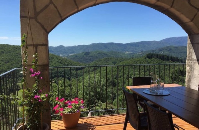 Authentic stay in the Ardeche with breathtaking views