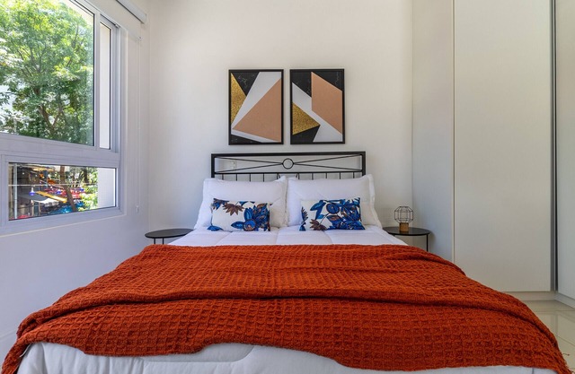 AV102 - TUDIO AVANHANDAVA IN THE HEART OF DOWNTOWN AUGUSTA