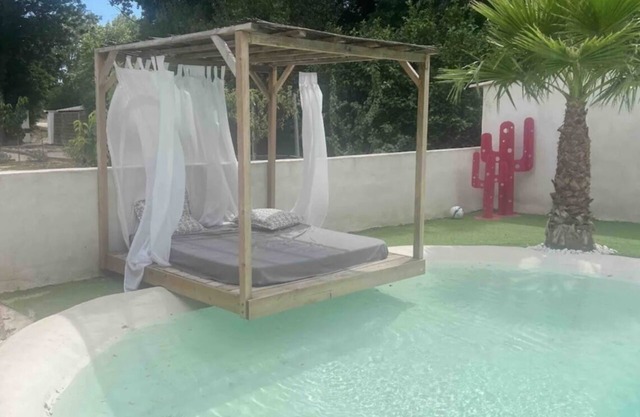 Avignon la maison des roses 1 🌸