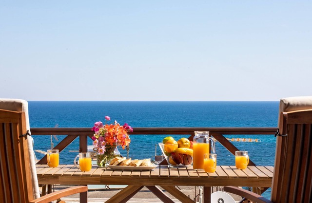 Avra Apartments - Meltemi