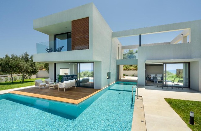 Avra & Ostria Villa, Pirgos-Villas,Heated pool , amazing sea view