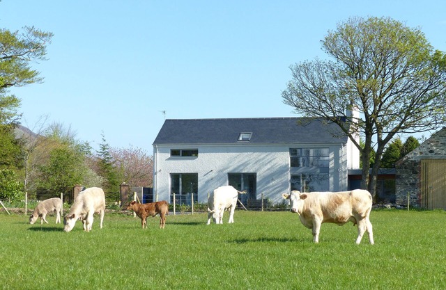 AWARD WINNING 5* CONTEMPORARY HOUSE SET IN AN AREA OF OUTSTANDING NATURAL BEAUTY