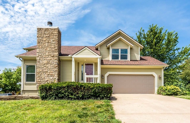 Awesome family place for your vacation in KC area!