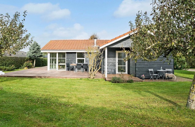 Awesome home in Børkop with sauna
