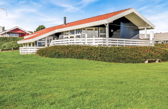 Awesome home in Hejls with sauna