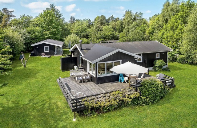 Awesome home in Nykøbing Sj with WiFi