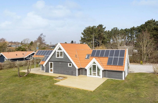 Awesome home in Rudkøbing with sauna