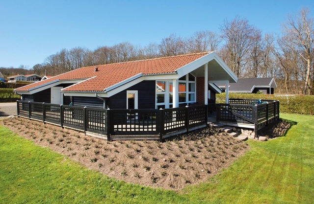 Awesome home in Sjølund with sauna