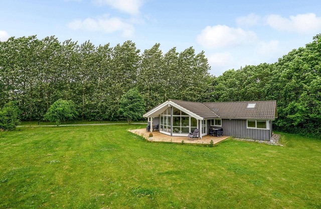 Awesome home in Vemb with sauna