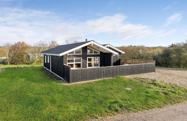 Awesome home in Vestervig with sauna