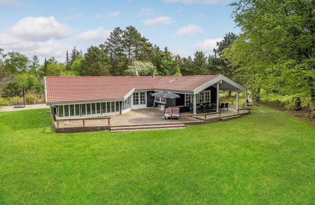 Awesome home in Vig with sauna